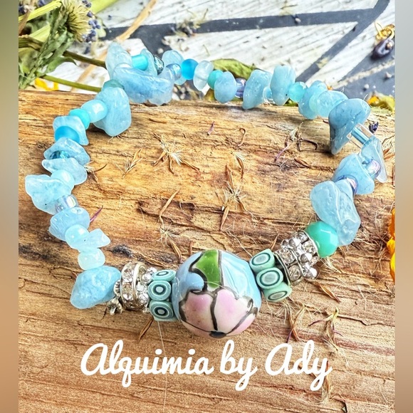 Alquimia Blue and Pink Beaded Bracelet - Picture 1 of 1